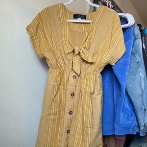 Tie-front short sleeve sundress
